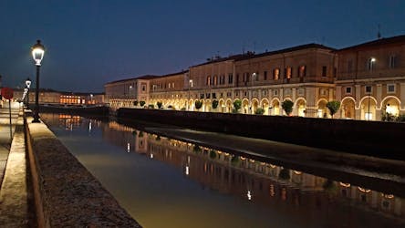 2-hour walking tour of Senigallia by night with drink